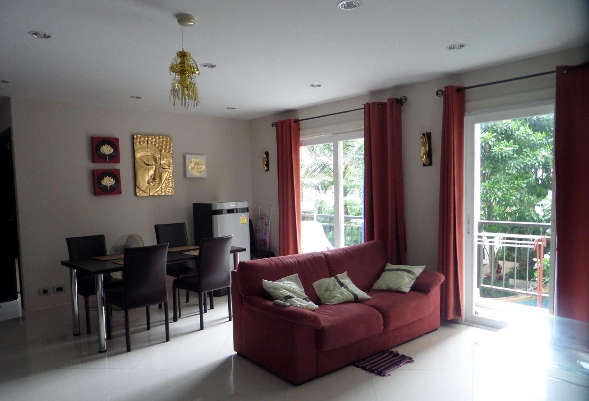 Park Lane Resort By West Joint Venture Pantai Jomtien Luaran gambar