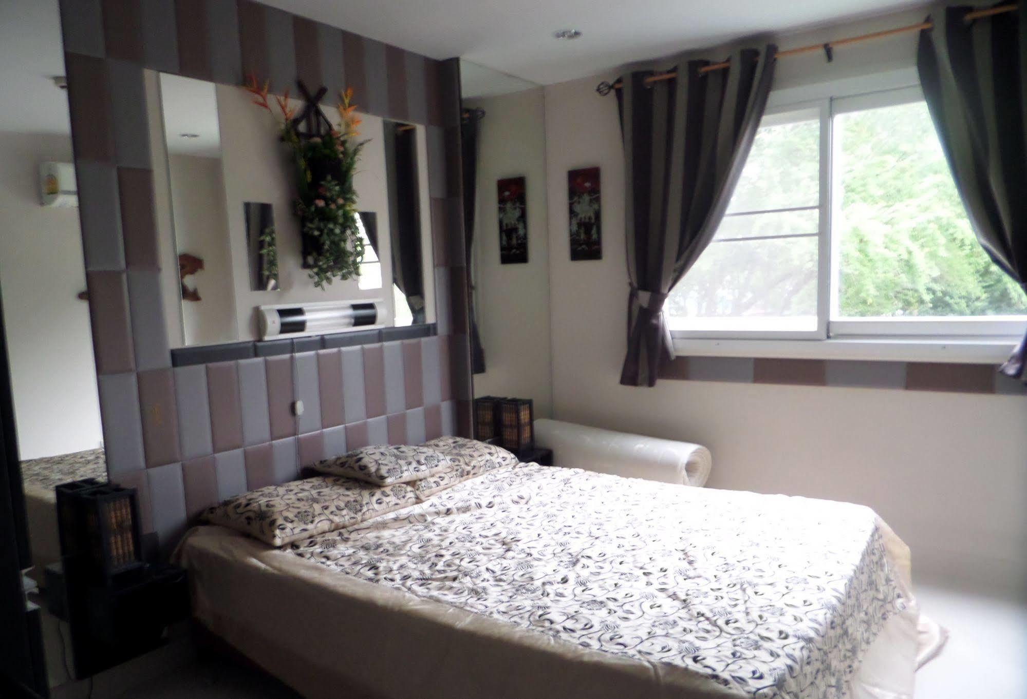 Park Lane Resort By West Joint Venture Pantai Jomtien Luaran gambar